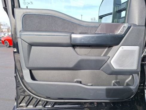 New 2026 Ford F350 Platinum image 2