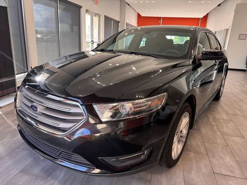 Used 2014 Ford Taurus SEL w/ Equipment Group 201A FWD image 5