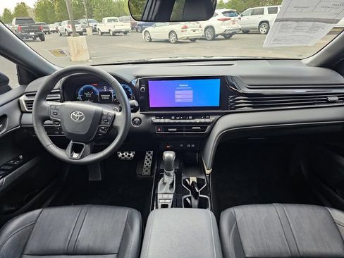 Used 2025 Toyota Camry XSE AWD/4WD image 16