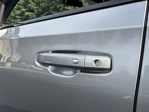 Certified 2025 Chevrolet Tahoe RST image 24