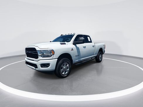 Used 2024 RAM 2500 Big Horn w/ Sport Appearance Package AWD/4WD image 4