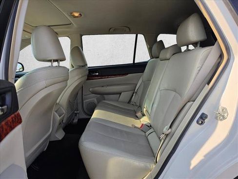 Used 2012 Subaru Outback 3.6R Limited AWD/4WD image 17