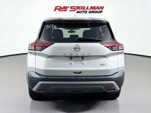 Used 2023 Nissan Rogue SV FWD image 6