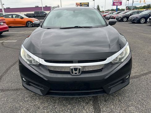 Used 2017 Honda Civic EX-T image 4