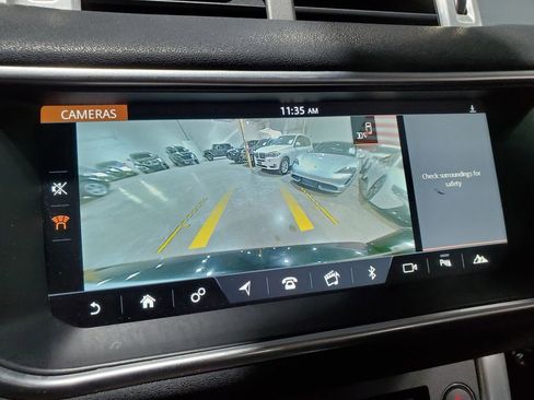 Used 2017 Land Rover Range Rover Evoque SE Premium image 30