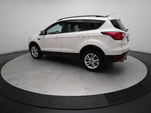 Used 2019 Ford Escape SEL image 12