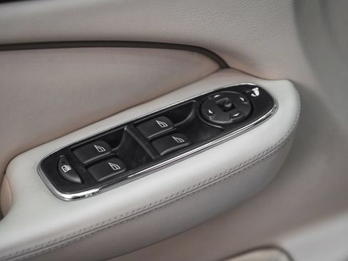 Used 2006 Jaguar XJ Vanden Plas RWD image 29