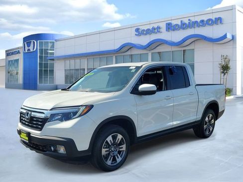 Used 2019 Honda Ridgeline RTL-T image 2