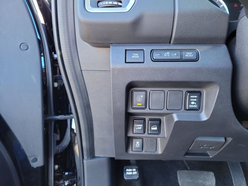 Certified 2022 Nissan Frontier SV w/ Technology Package image 20