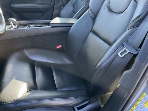 Used 2024 Volvo S60 B5 Core image 28