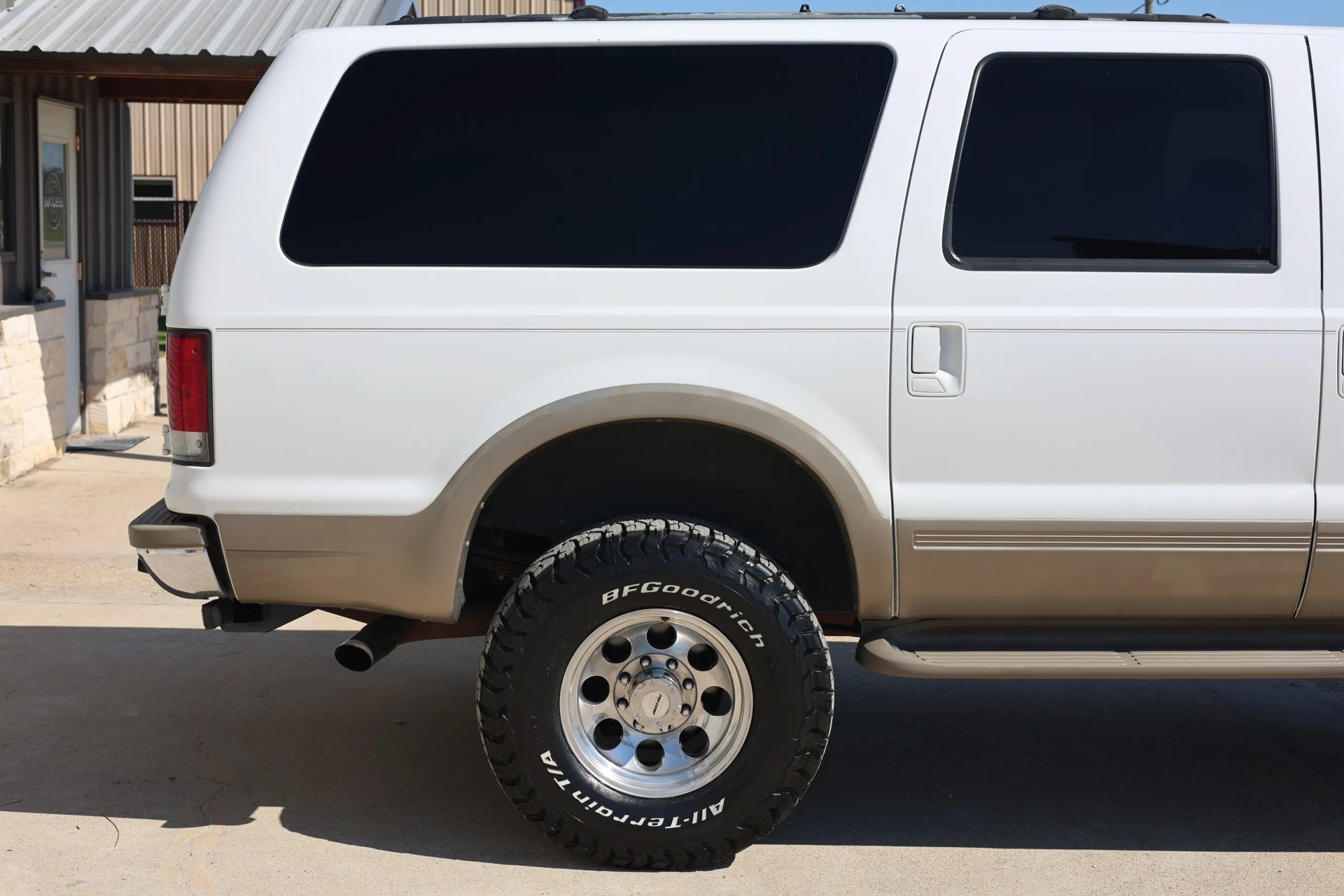 Used 2000 Ford Excursion Limited AWD/4WD image 15