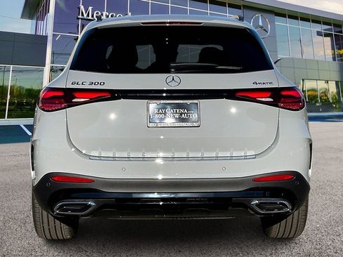 Used 2026 Mercedes-Benz GLC 300 4MATIC image 4