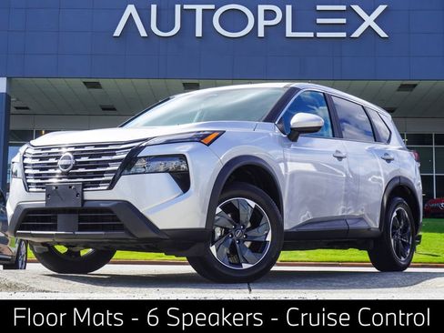 Used 2025 Nissan Rogue SV AWD/4WD image 1