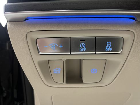 Used 2022 Genesis G80 2.5T w/ Prestige Package image 21