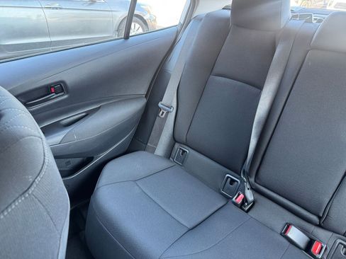 Used 2025 Toyota Corolla LE image 37