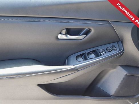 Used 2025 Nissan Sentra SV w/ Trunk Package FWD image 16