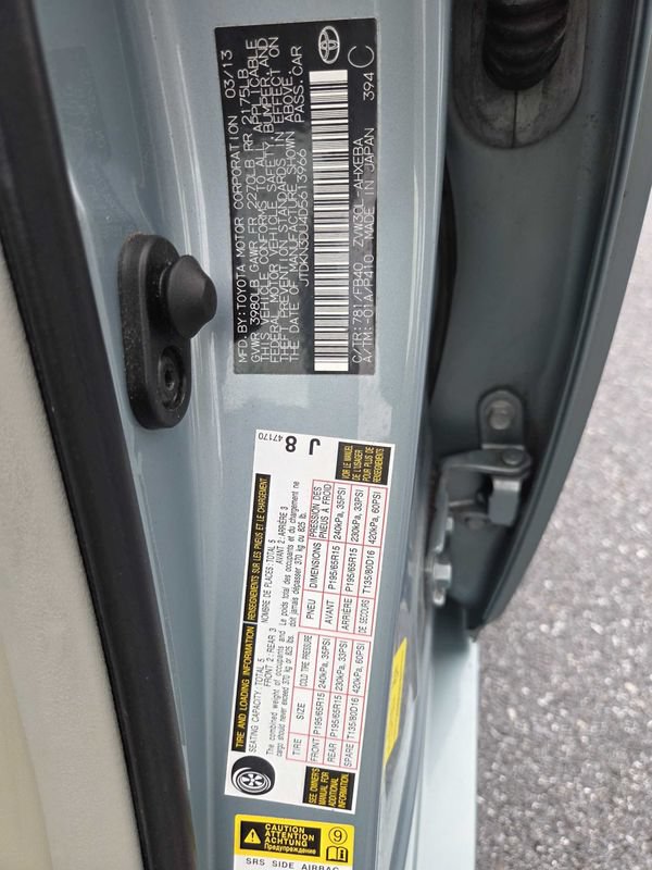 Used 2013 Toyota Prius Two FWD image 17