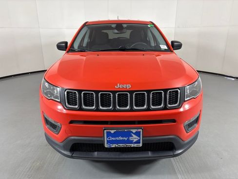 Used 2020 Jeep Compass Sport AWD/4WD image 3