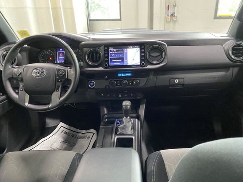 Used 2021 Toyota Tacoma TRD Sport w/ Advanced Technology Package RWD image 12