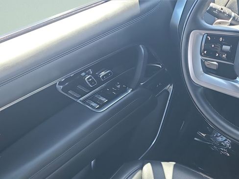 Used 2023 Land Rover Range Rover SE image 24