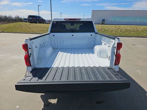 Used 2024 Chevrolet Silverado 1500 LT w/ Z71 Off-Road Package AWD/4WD image 26