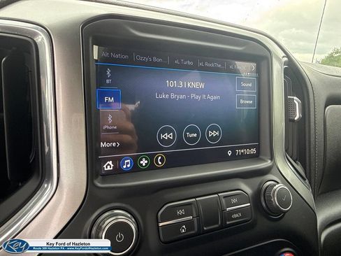 Used 2021 Chevrolet Silverado 1500 LT AWD/4WD image 29