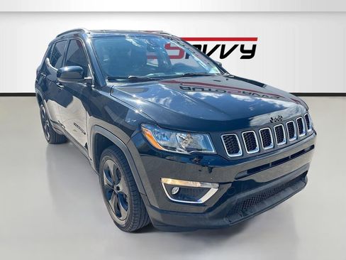 Used 2021 Jeep Compass Latitude AWD/4WD image 1