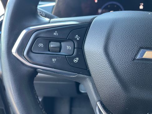 Used 2024 Chevrolet Trax LT w/ Driver Confidence Package image 17