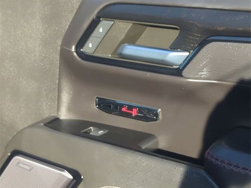 Used 2023 GMC Sierra 1500 AT4X image 29