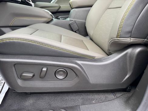 New 2026 Chevrolet Colorado ZR2 AWD/4WD image 12