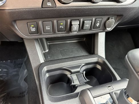 Used 2023 Toyota Tacoma TRD Sport image 55