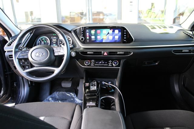 Used 2023 Hyundai Sonata SEL FWD image 2