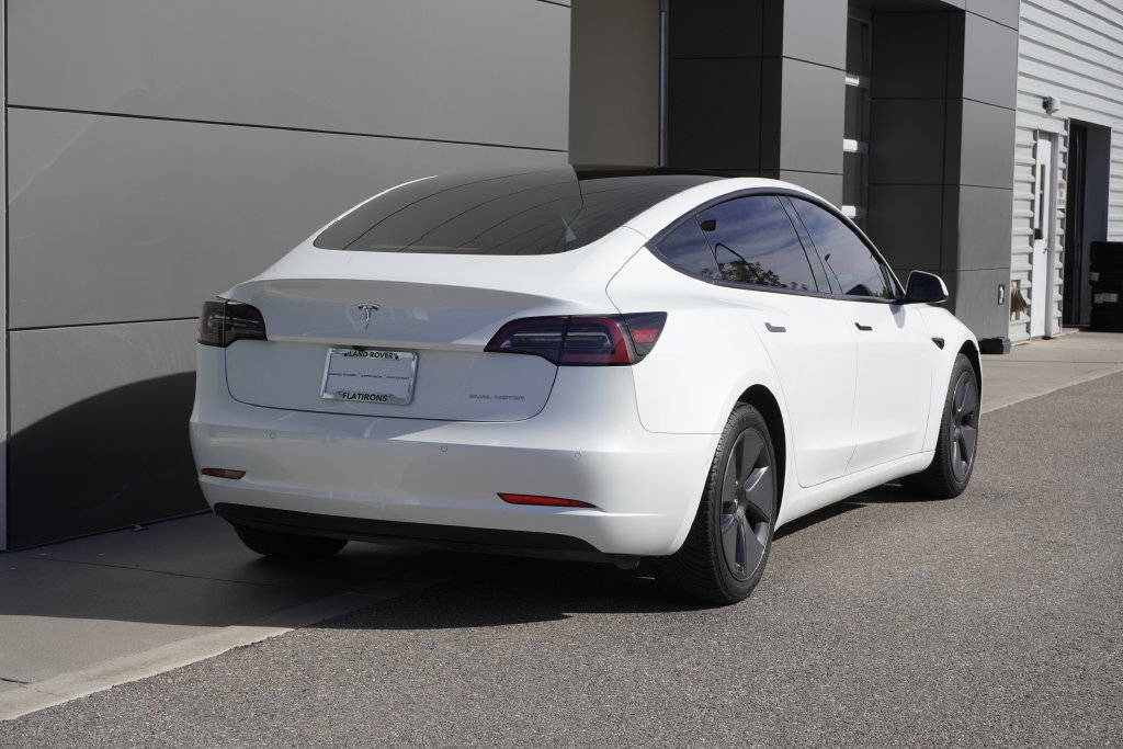 Used 2022 Tesla Model 3 Long Range AWD/4WD image 2