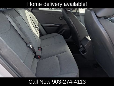 Used 2025 Kia K4 FWD image 32