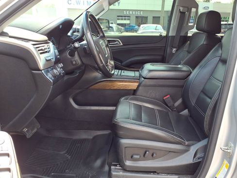 Used 2018 GMC Yukon XL Denali w/ Denali Ultimate Package AWD/4WD image 15