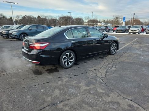 Used 2017 Honda Accord EX-L image 7