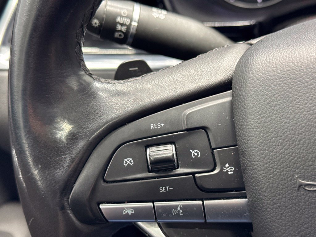 Used 2021 Cadillac XT6 Luxury w/ LPO, Floor Liner Package AWD/4WD image 12
