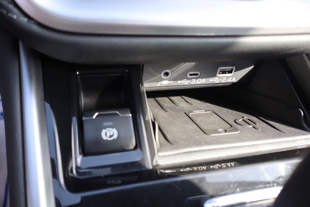 Used 2023 Subaru Outback Touring XT AWD/4WD image 19