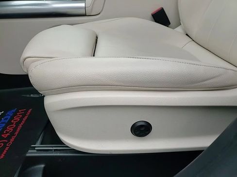 Used 2022 Mercedes-Benz GLA 250 4MATIC w/ Premium Package image 15