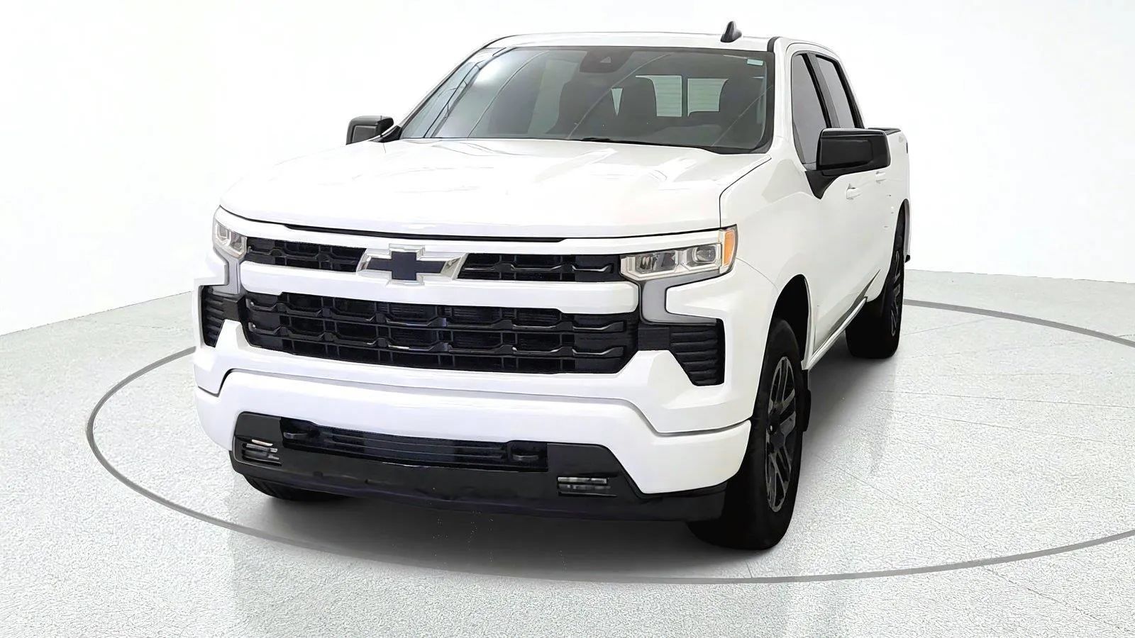 Used 2024 Chevrolet Silverado 1500 RST w/ Convenience Package II AWD/4WD image 3