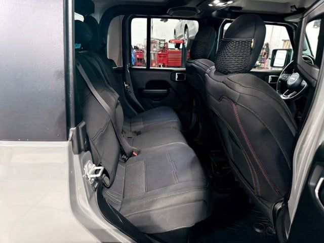 Used 2022 Jeep Gladiator Sport AWD/4WD image 15