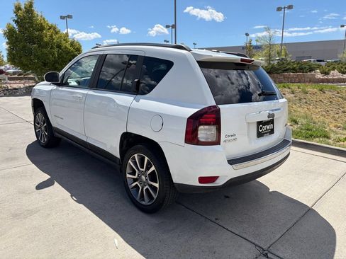 Used 2018 Jeep Grand Cherokee Limited AWD/4WD image 5