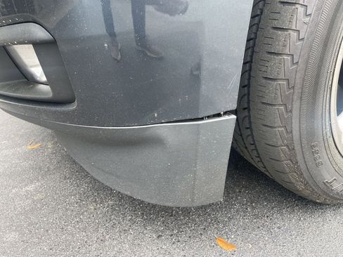 Used 2019 Chevrolet Suburban LT image 14