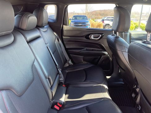 Used 2024 Jeep Compass Trailhawk image 21