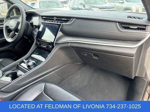 Used 2024 Jeep Grand Cherokee L Limited w/ Luxury Tech Group II image 29