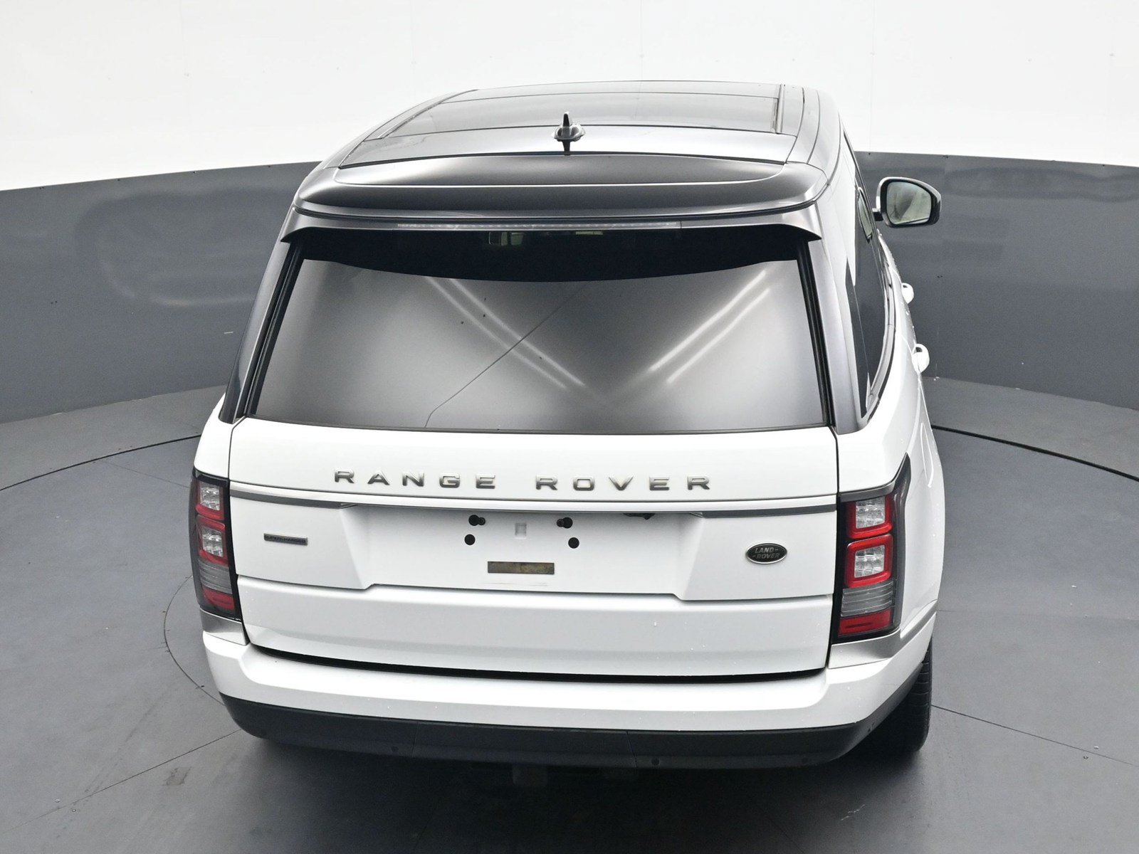 Used 2016 Land Rover Range Rover Supercharged AWD/4WD image 22