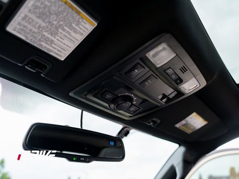 Used 2016 Toyota Tacoma TRD Off-Road image 39