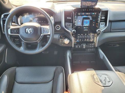 Used 2023 RAM 1500 Laramie AWD/4WD image 23