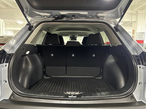 Certified 2023 Toyota Corolla Cross LE FWD image 40