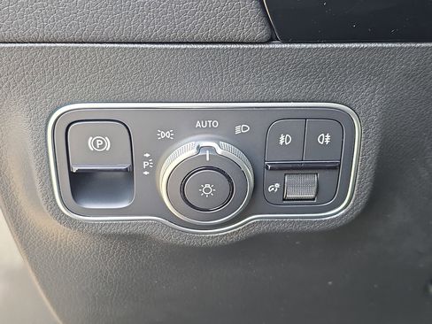 Certified 2025 Mercedes-Benz GLA 250 4MATIC w/ Winter Package image 24